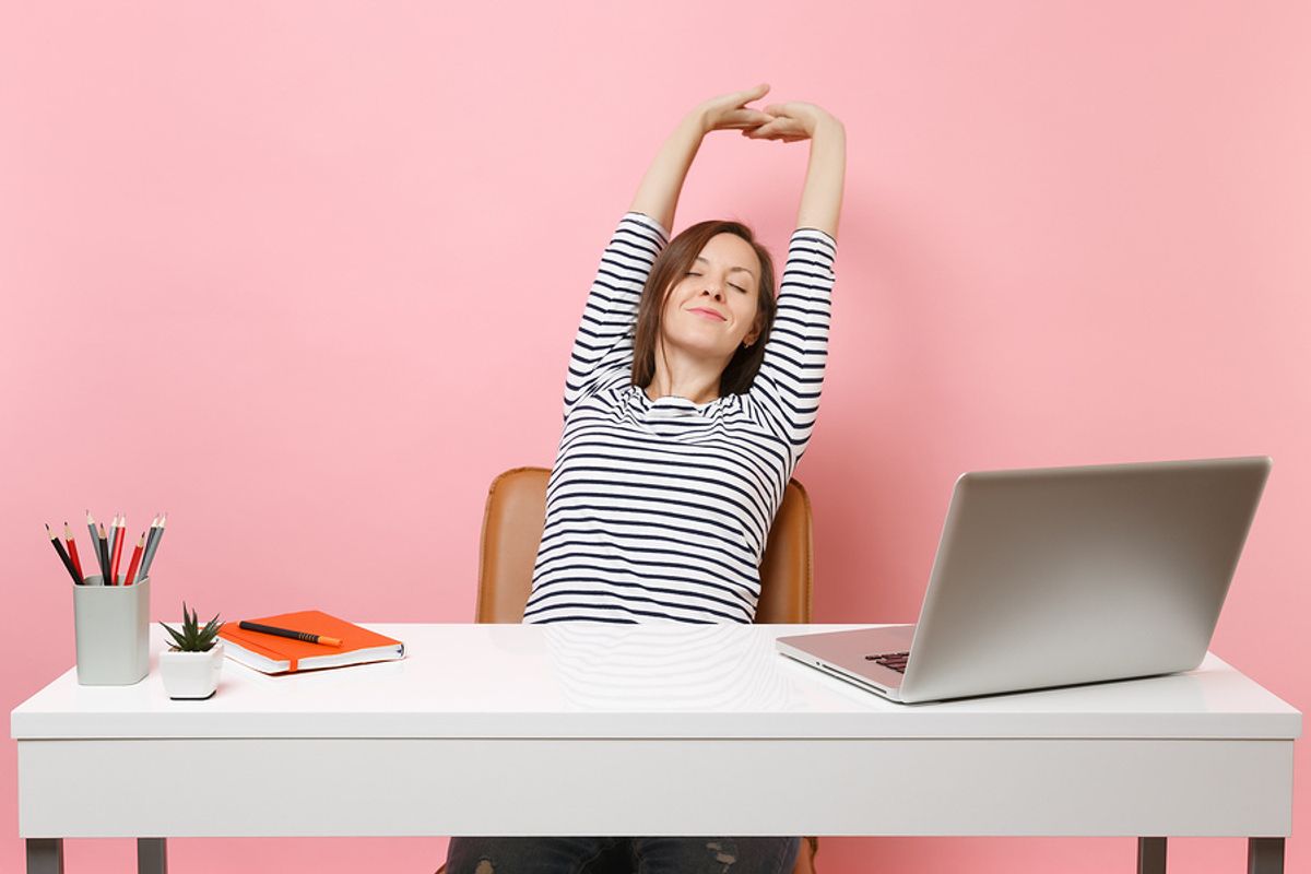5 Quick And Simple Exercises You Can Do At Your Desk - Work It Daily